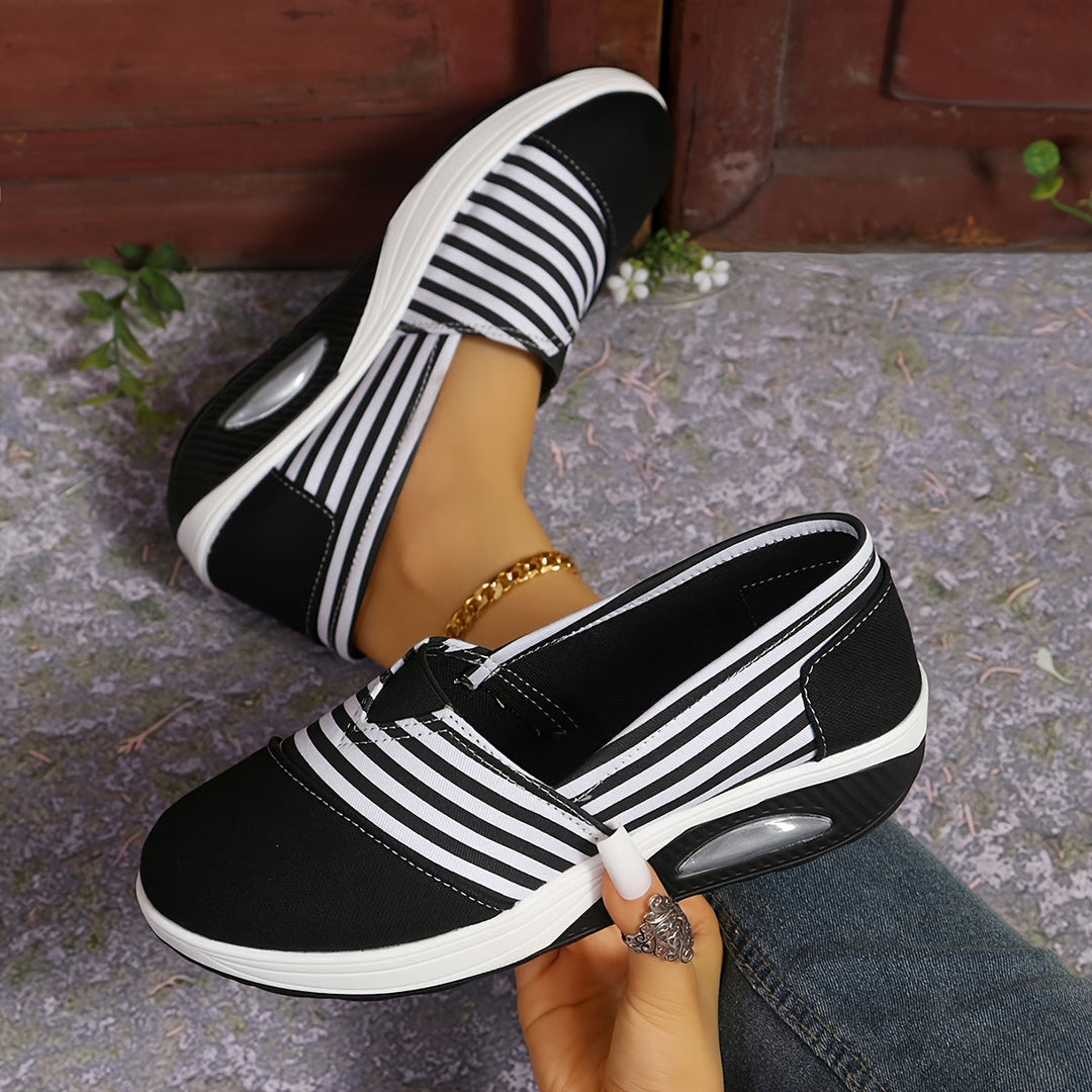 🔥 Tagesangebot: 50 % Rabatt – Bequeme Damen Slip-On Sneaker mit orthopädischer Unterstützung und Streifenmuster!