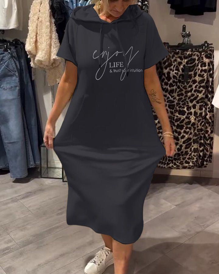 Ebba™ | Lockeres Kleid mit Kapuze und femininer Passform