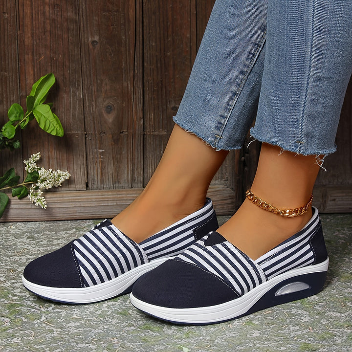 🔥 Tagesangebot: 50 % Rabatt – Bequeme Damen Slip-On Sneaker mit orthopädischer Unterstützung und Streifenmuster!